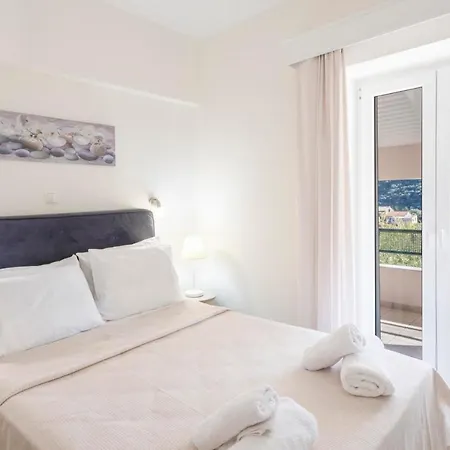 Vasilika Peritheias Sleeps 10 With Pool Air Con And Wifi Villa Pithos