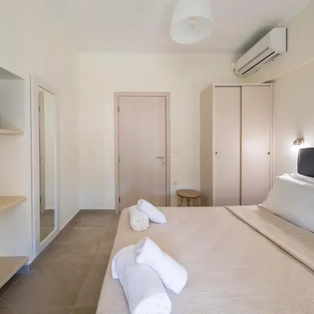Vasilika Peritheias Sleeps 10 With Pool Air Con And Wifi Pithos